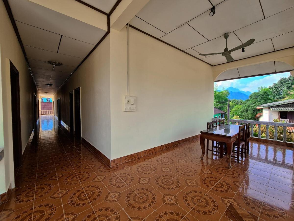 Saphaothong Guesthouse Vang Vieng Exterior foto