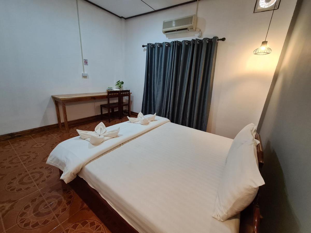 Saphaothong Guesthouse Vang Vieng Exterior foto