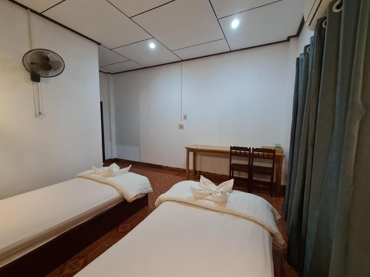 Saphaothong Guesthouse Vang Vieng Exterior foto