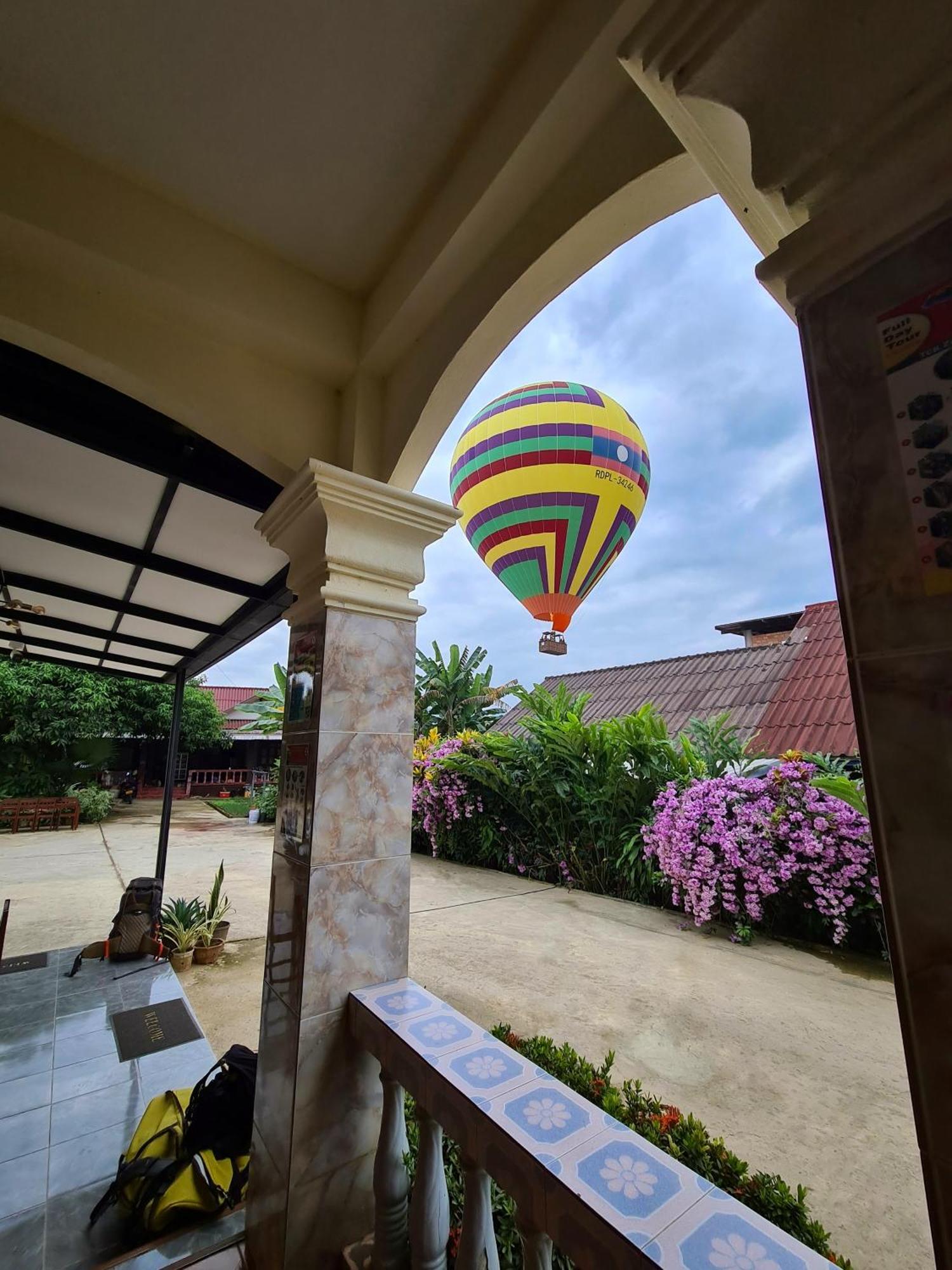 Saphaothong Guesthouse Vang Vieng Exterior foto
